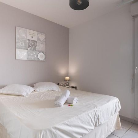 Appt De Charme Avec Grand Balcon Proche Avignon Wifi Gratuit Monteux Exterior foto