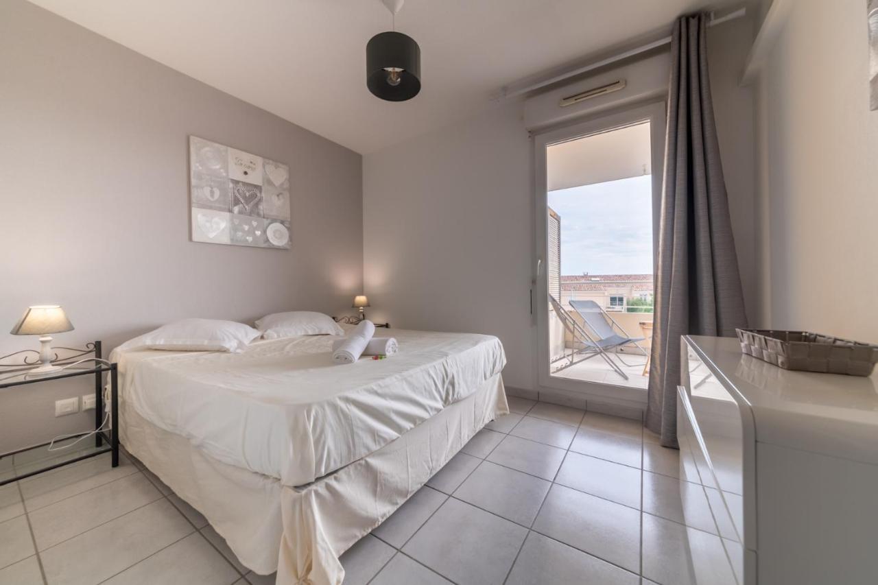 Appt De Charme Avec Grand Balcon Proche Avignon Wifi Gratuit Monteux Exterior foto